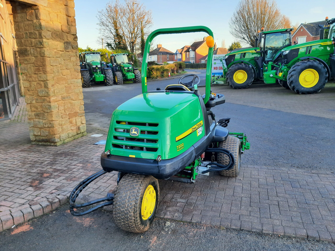 John Deere 7200 utility triple mower - Tagliaerba: foto 3 John Deere 7200 utility triple mower - Tagliaerba: foto 3