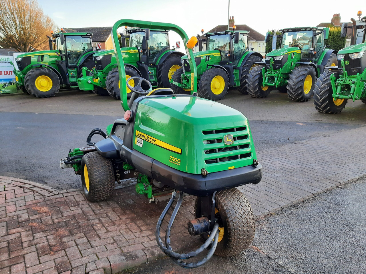 John Deere 7200 utility triple mower - Tagliaerba: foto 5 John Deere 7200 utility triple mower - Tagliaerba: foto 5