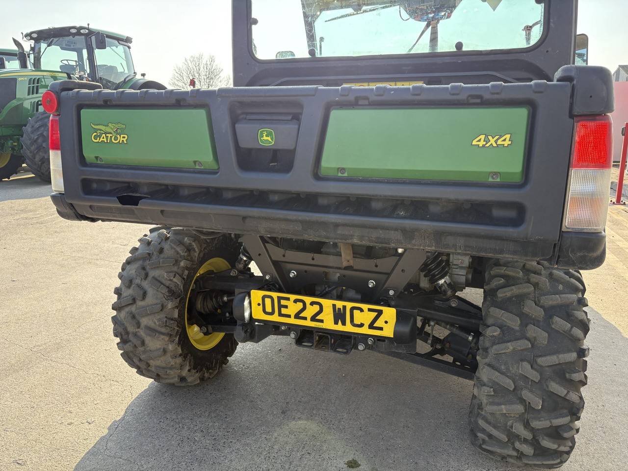 John Deere XUV865M - Quad: foto 4 John Deere XUV865M - Quad: foto 4