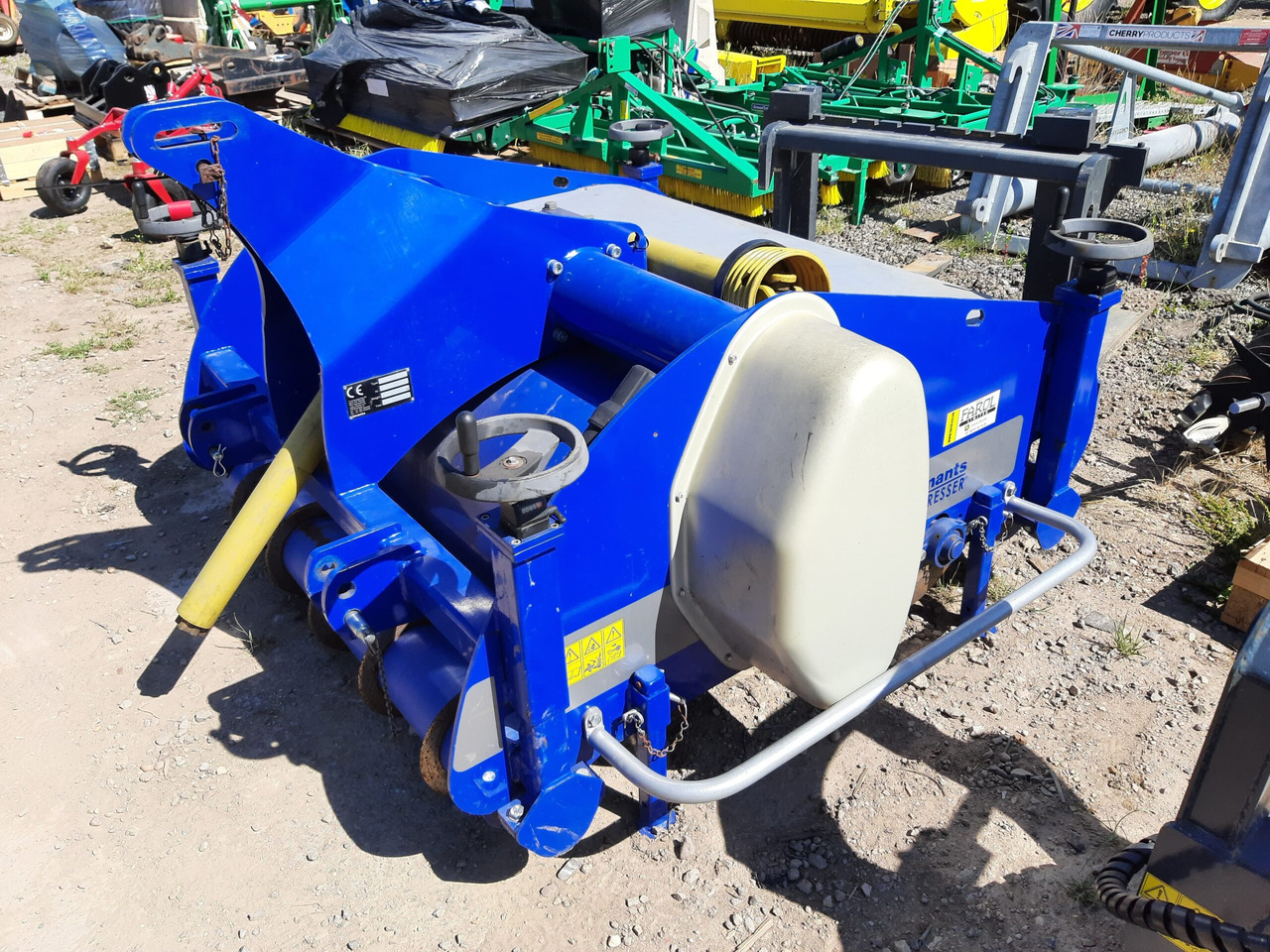 Koro Recycling Dresser 1600 - Attrezzatura da costruzione: foto 1 Koro Recycling Dresser 1600 - Attrezzatura da costruzione: foto 1