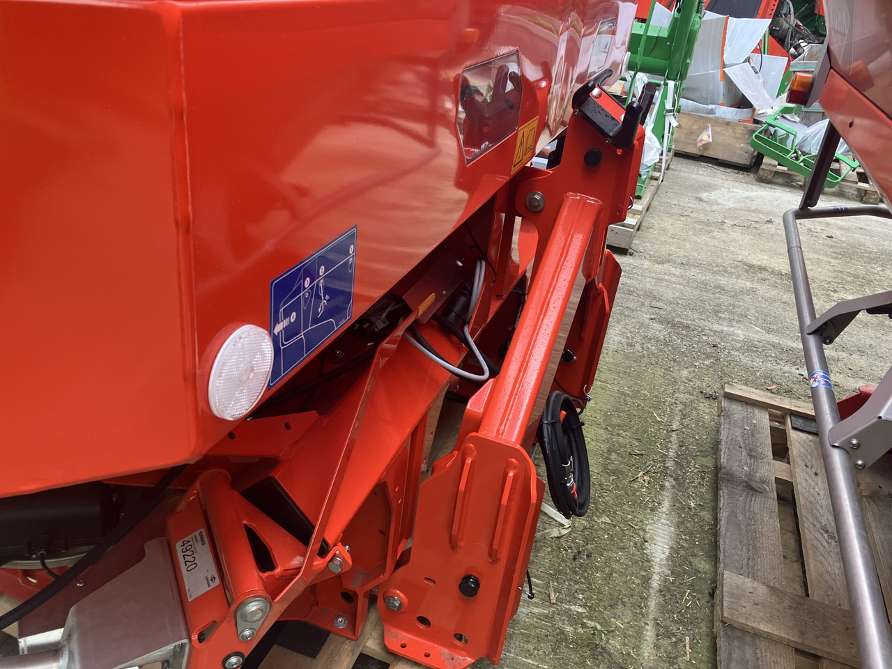 Kuhn Axis 40.2 M-EMC-W - Spandiconcime: foto 5 Kuhn Axis 40.2 M-EMC-W - Spandiconcime: foto 5
