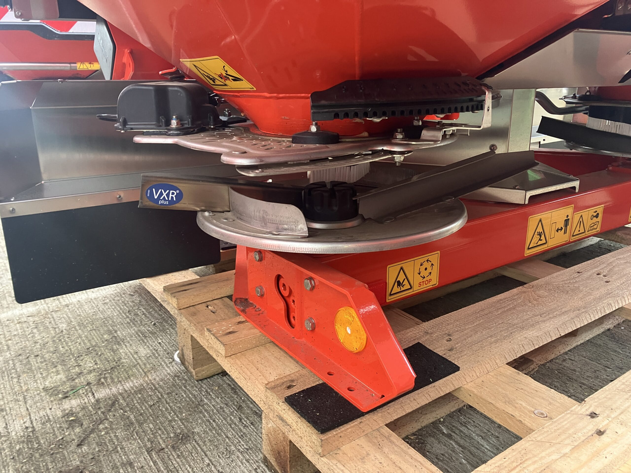 Kuhn Axis 40.2 M-EMC-W - Spandiconcime: foto 4 Kuhn Axis 40.2 M-EMC-W - Spandiconcime: foto 4