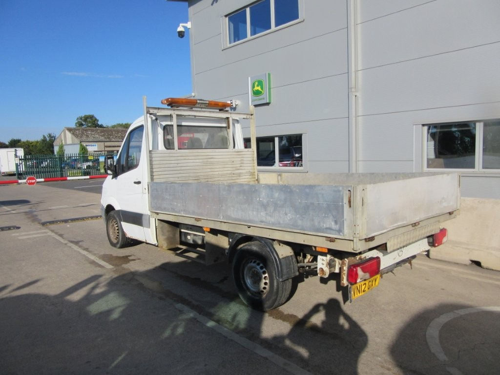 MERCEDES-BENZ SPRINTER 313 CDI FLAT BED - Furgone con cassone fisso, Veicolo speciale/ Comunale: foto 5 MERCEDES-BENZ SPRINTER 313 CDI FLAT BED - Furgone con cassone fisso, Veicolo speciale/ Comunale: foto 5