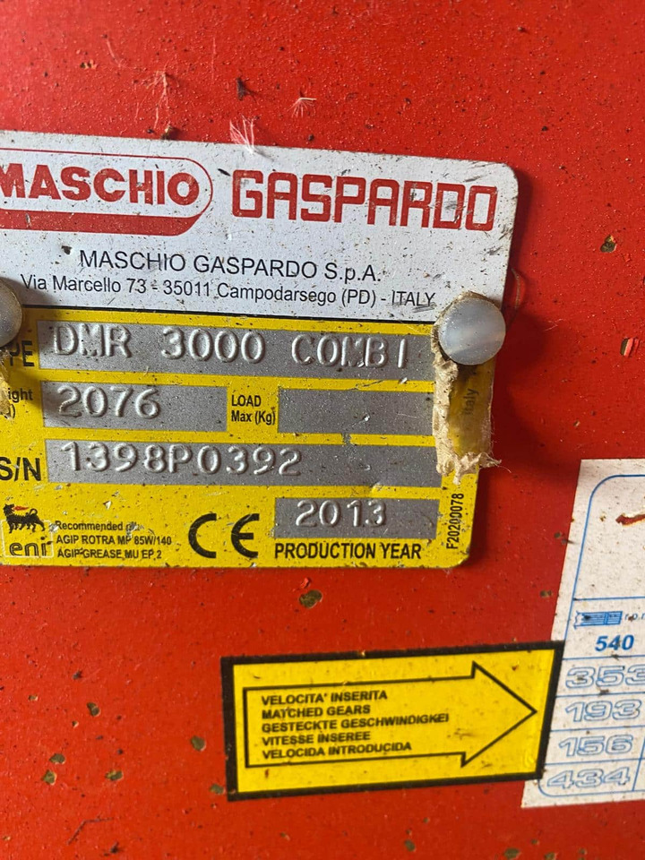 Maschio Alitalia 3mtr drill with 3mtr Power Harrow - Seminatrice combinata: foto 4 Maschio Alitalia 3mtr drill with 3mtr Power Harrow - Seminatrice combinata: foto 4