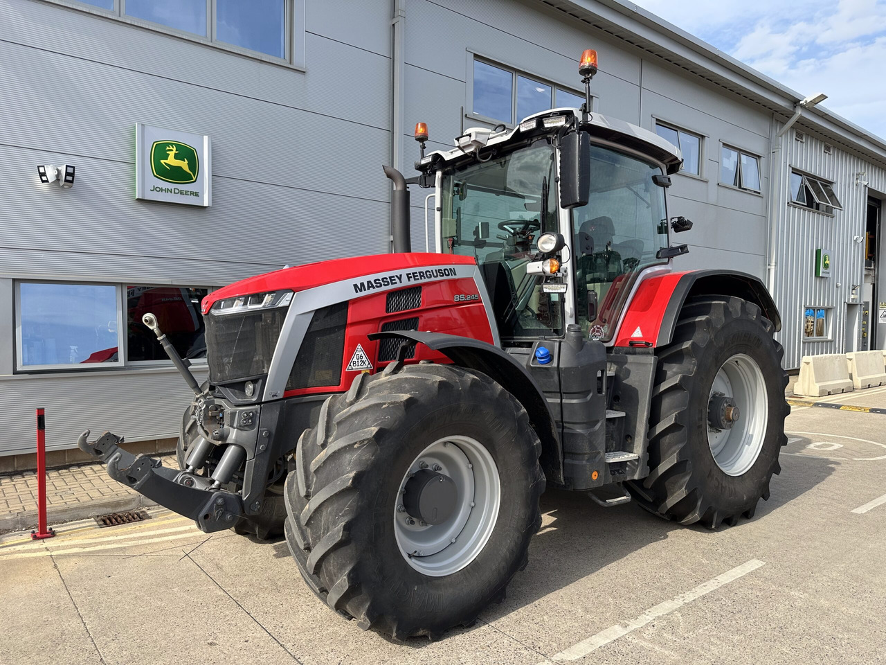 Massey Ferguson 8S.245 - Trattore: foto 1 Massey Ferguson 8S.245 - Trattore: foto 1