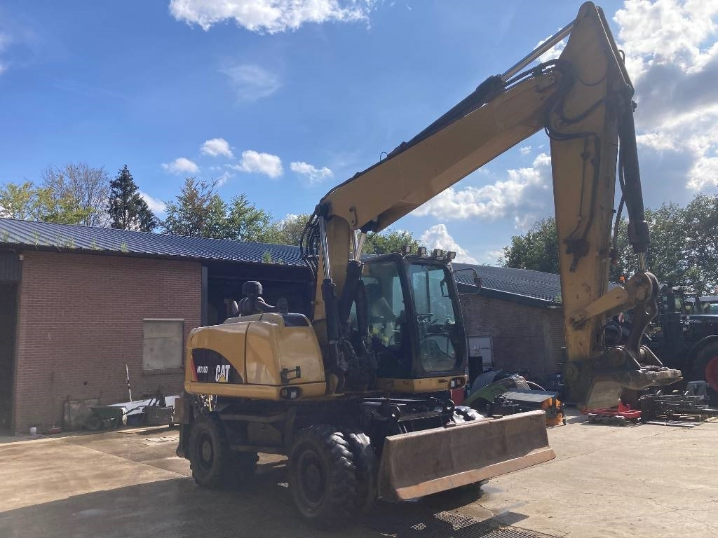 Escavatore gommato CAT M 316 D: foto 6 Escavatore gommato CAT M 316 D: foto 6