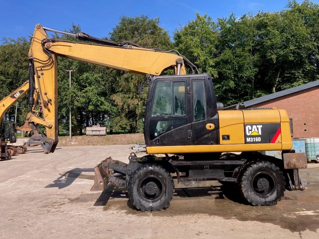 CAT M 316 D - Escavatore gommato: foto 2 CAT M 316 D - Escavatore gommato: foto 2