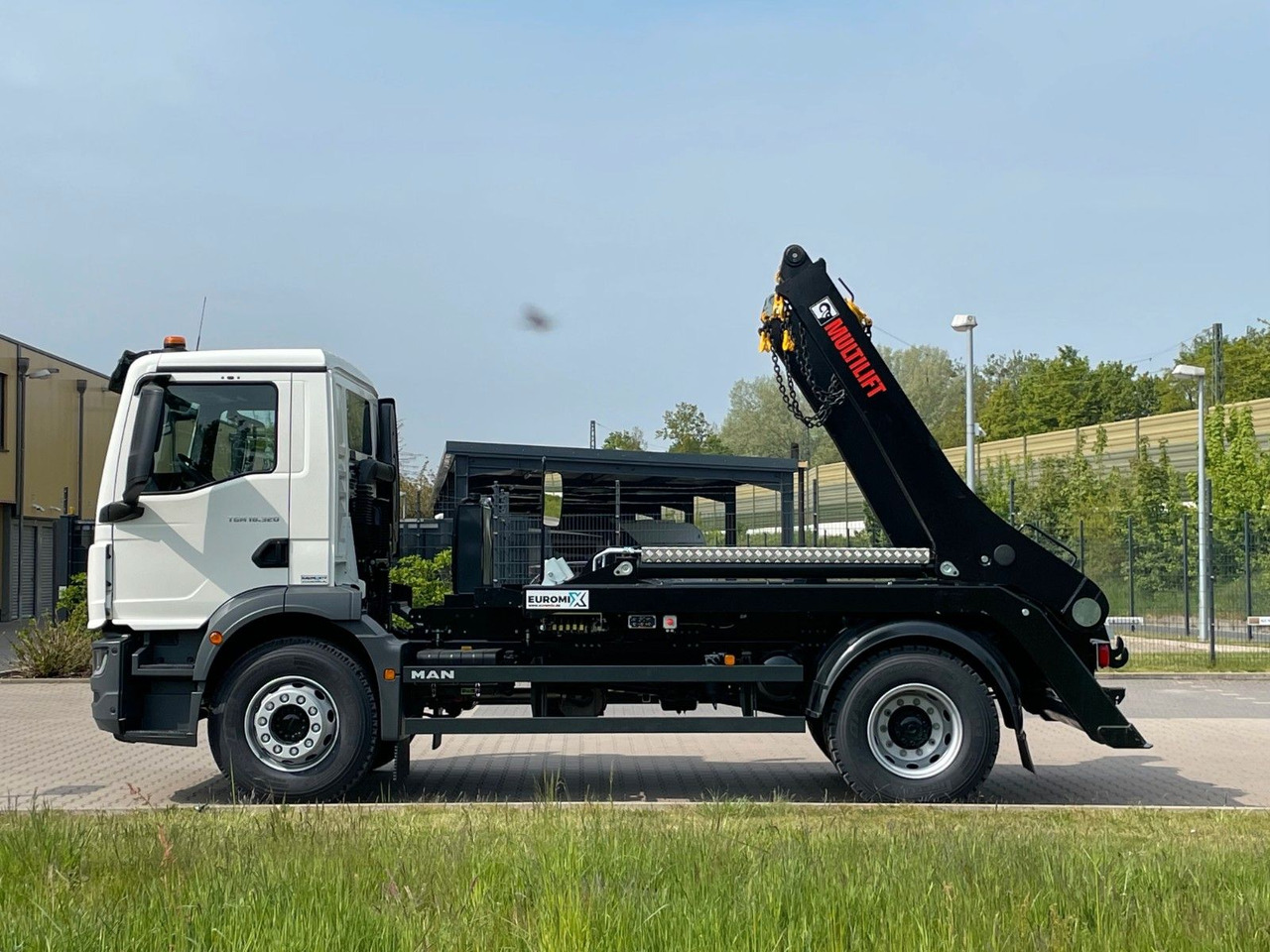 MAN TGM 18.320 4x2 Euro 6e Hiab Multilift Futura 12 - Autocarro ribaltabile, Camion con gru: foto 3 MAN TGM 18.320 4x2 Euro 6e Hiab Multilift Futura 12 - Autocarro ribaltabile, Camion con gru: foto 3
