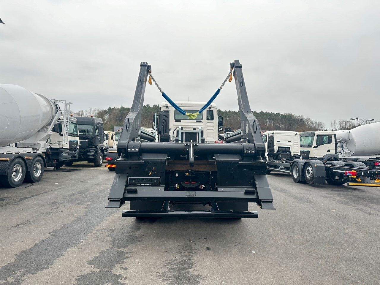 MAN TGS 18.400 4x4 Euro 6e Hyva Absetzkipper - Autocarro ribaltabile, Camion con gru: foto 2 MAN TGS 18.400 4x4 Euro 6e Hyva Absetzkipper - Autocarro ribaltabile, Camion con gru: foto 2