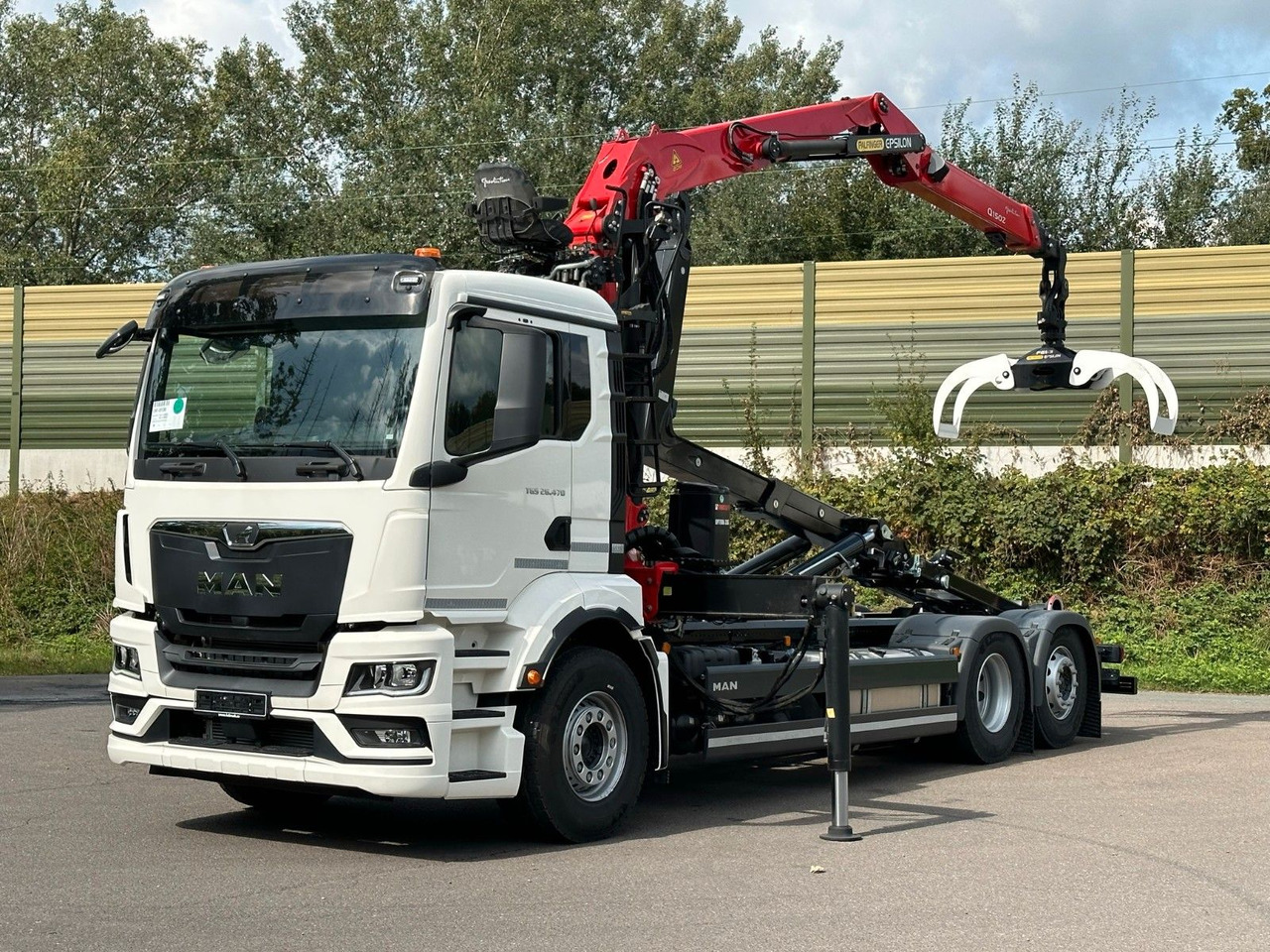 MAN TGS 26.470 6x2 Abrollkipper + Kran EPSILON - Autocarro scarrabile, Camion con gru: foto 1 MAN TGS 26.470 6x2 Abrollkipper + Kran EPSILON - Autocarro scarrabile, Camion con gru: foto 1