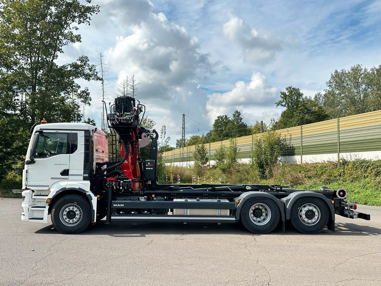MAN TGS 26.470 6x2 Abrollkipper + Kran EPSILON - Autocarro scarrabile, Camion con gru: foto 4 MAN TGS 26.470 6x2 Abrollkipper + Kran EPSILON - Autocarro scarrabile, Camion con gru: foto 4