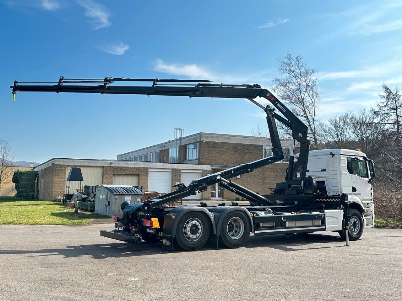 MAN TGS 26.470 6x2 Abrollkipper + Kran Hiab 228-4 - Autocarro scarrabile, Camion con gru: foto 5 MAN TGS 26.470 6x2 Abrollkipper + Kran Hiab 228-4 - Autocarro scarrabile, Camion con gru: foto 5