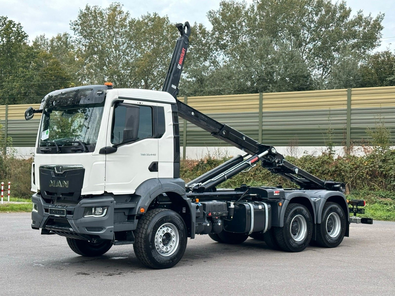 MAN TGS 33.440 6x4 Euro6e MultiLift 21S59 - Autocarro scarrabile, Camion con gru: foto 1 MAN TGS 33.440 6x4 Euro6e MultiLift 21S59 - Autocarro scarrabile, Camion con gru: foto 1