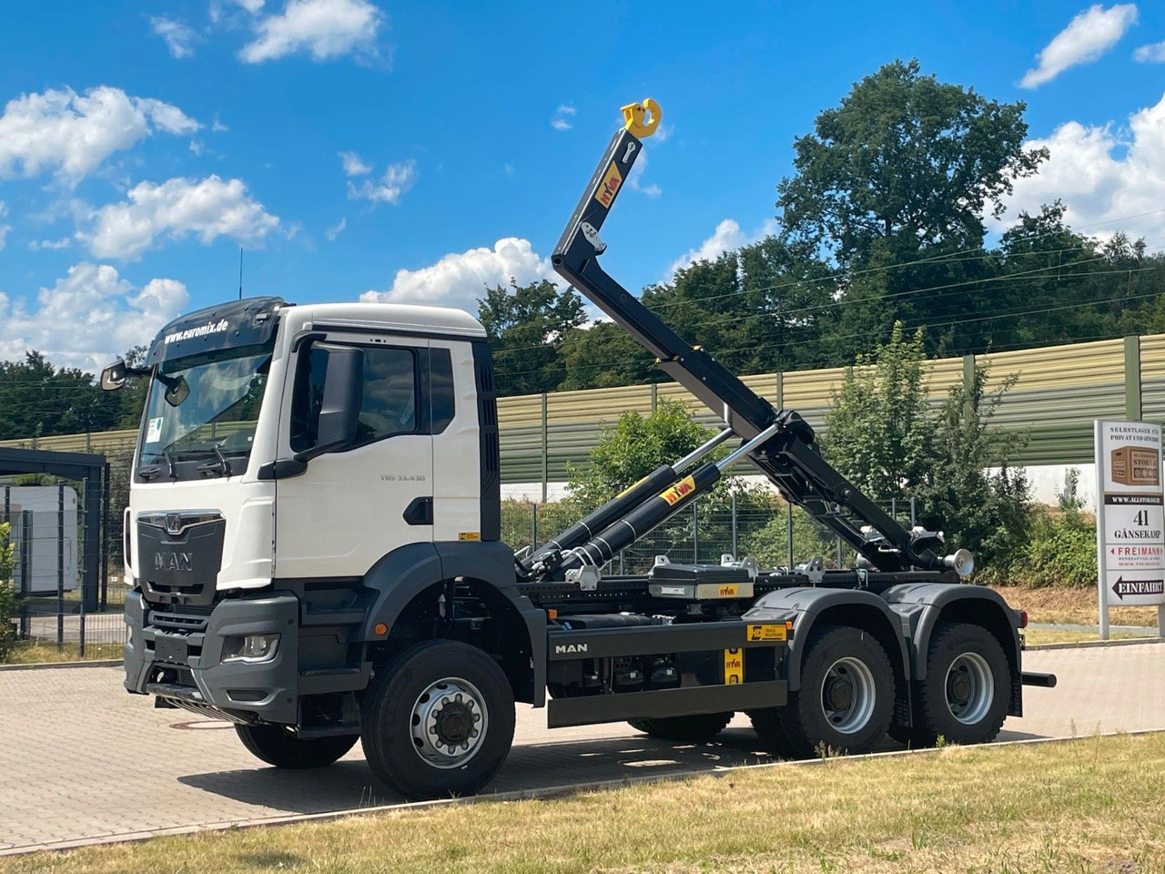 MAN TGS 33.440 6x6 Euro6e Hyva - Hiab MultiLift - Autocarro scarrabile, Camion con gru: foto 2 MAN TGS 33.440 6x6 Euro6e Hyva - Hiab MultiLift - Autocarro scarrabile, Camion con gru: foto 2