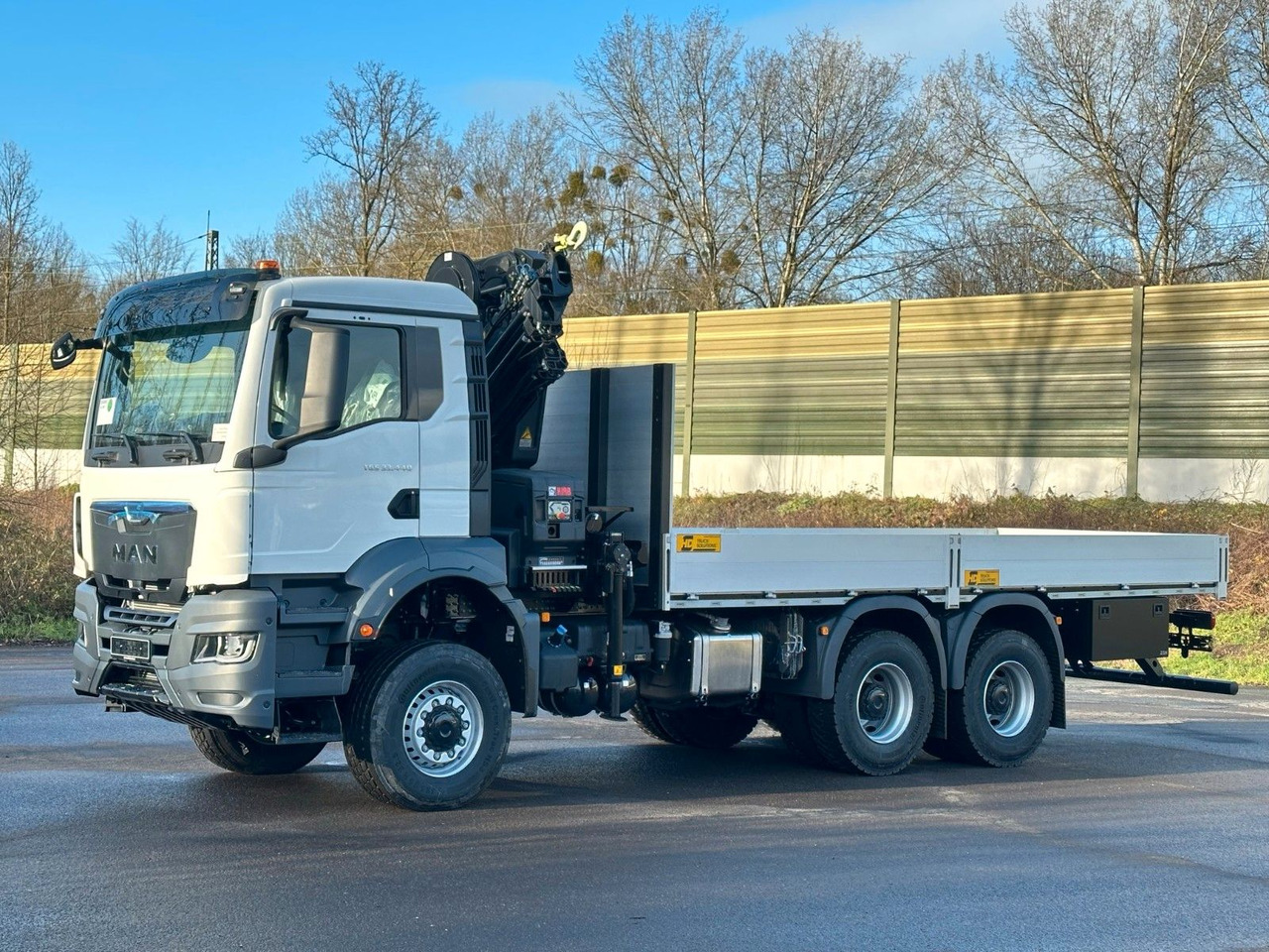 MAN TGS 33.440 6x6 Kran HIAB 228-6 - Camion con gru: foto 3 MAN TGS 33.440 6x6 Kran HIAB 228-6 - Camion con gru: foto 3