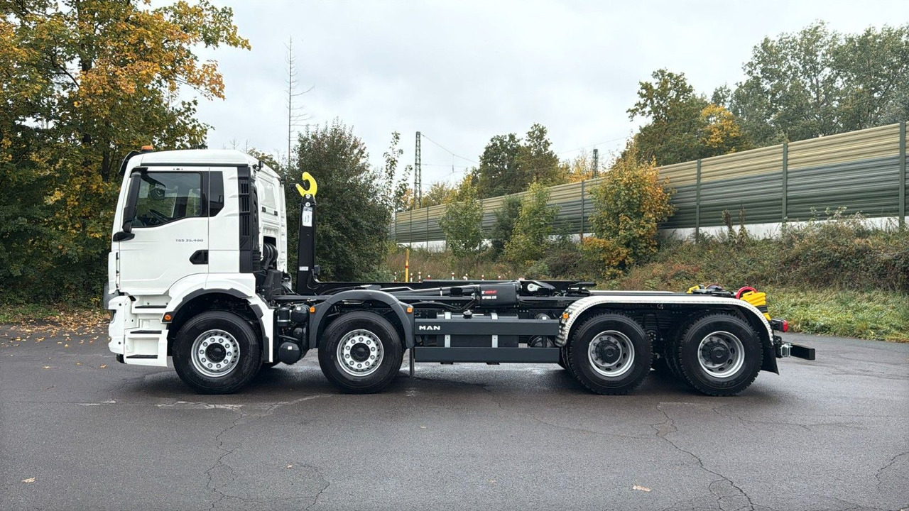 MAN TGS 35.480 8x4 Euro6e Hiab MultLift Abrollkipper - Autocarro scarrabile, Camion con gru: foto 2 MAN TGS 35.480 8x4 Euro6e Hiab MultLift Abrollkipper - Autocarro scarrabile, Camion con gru: foto 2
