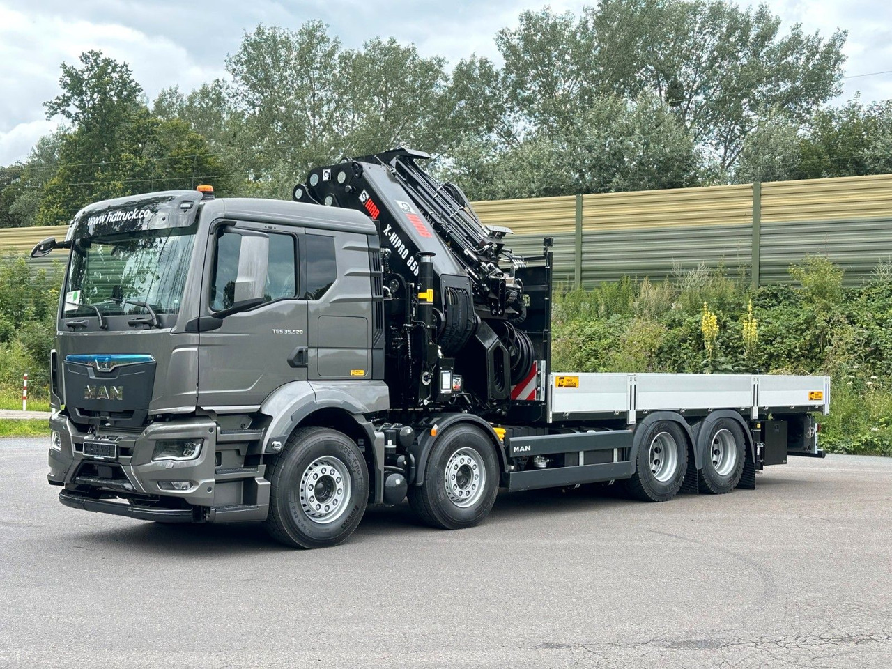 MAN TGS 35.520 8x4 BL HIAB X-HiPro858E-8 & Jib150x-6 - Autocarro con pianale/ Cassone fisso, Camion con gru: foto 4 MAN TGS 35.520 8x4 BL HIAB X-HiPro858E-8 & Jib150x-6 - Autocarro con pianale/ Cassone fisso, Camion con gru: foto 4