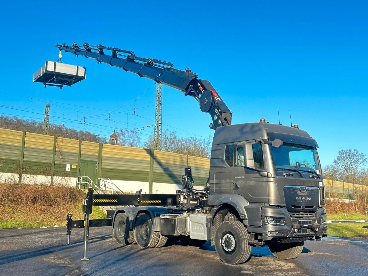 MAN TGS 26.520 6x6 Kran HIAB X-HIPRO 548E-8 - Trattore stradale: foto 1 MAN TGS 26.520 6x6 Kran HIAB X-HIPRO 548E-8 - Trattore stradale: foto 1