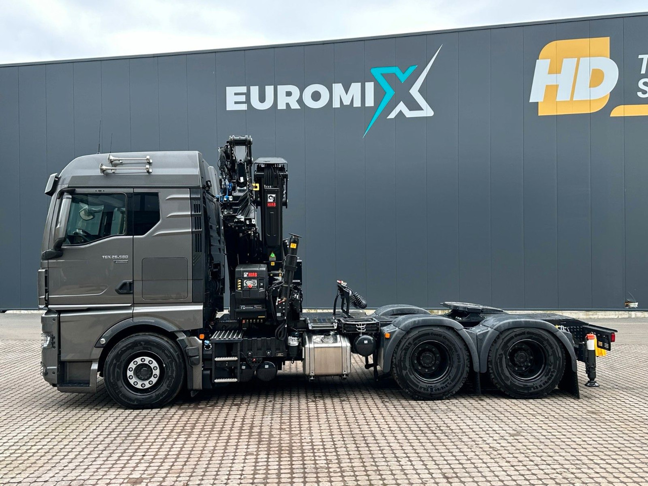 MAN TGX 26.580 6x4 Kran Hiab 302-6 + Jib-4 - Trattore stradale: foto 4 MAN TGX 26.580 6x4 Kran Hiab 302-6 + Jib-4 - Trattore stradale: foto 4