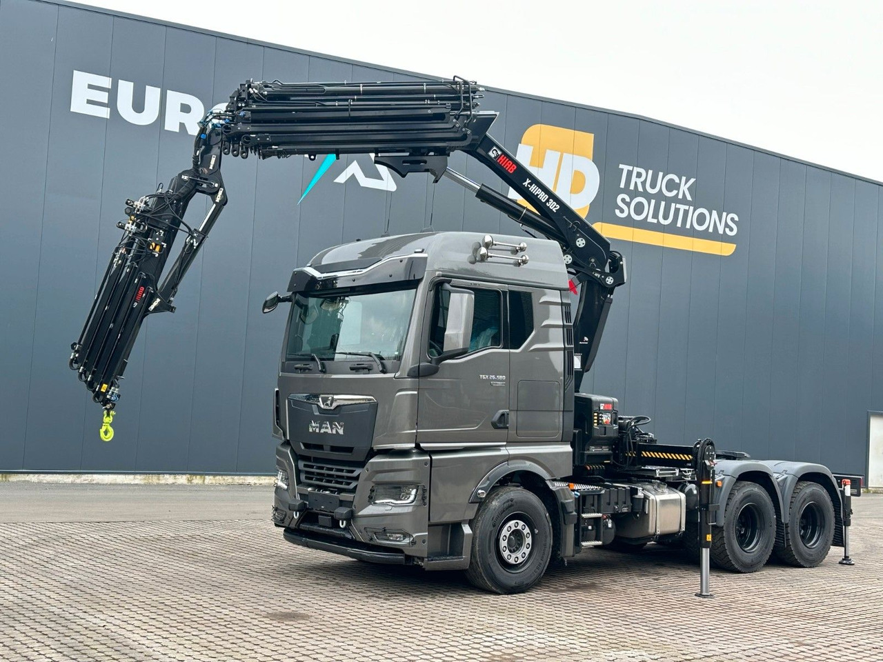 MAN TGX 26.580 6x4 Kran Hiab 302-6 + Jib-4 - Trattore stradale: foto 1 MAN TGX 26.580 6x4 Kran Hiab 302-6 + Jib-4 - Trattore stradale: foto 1