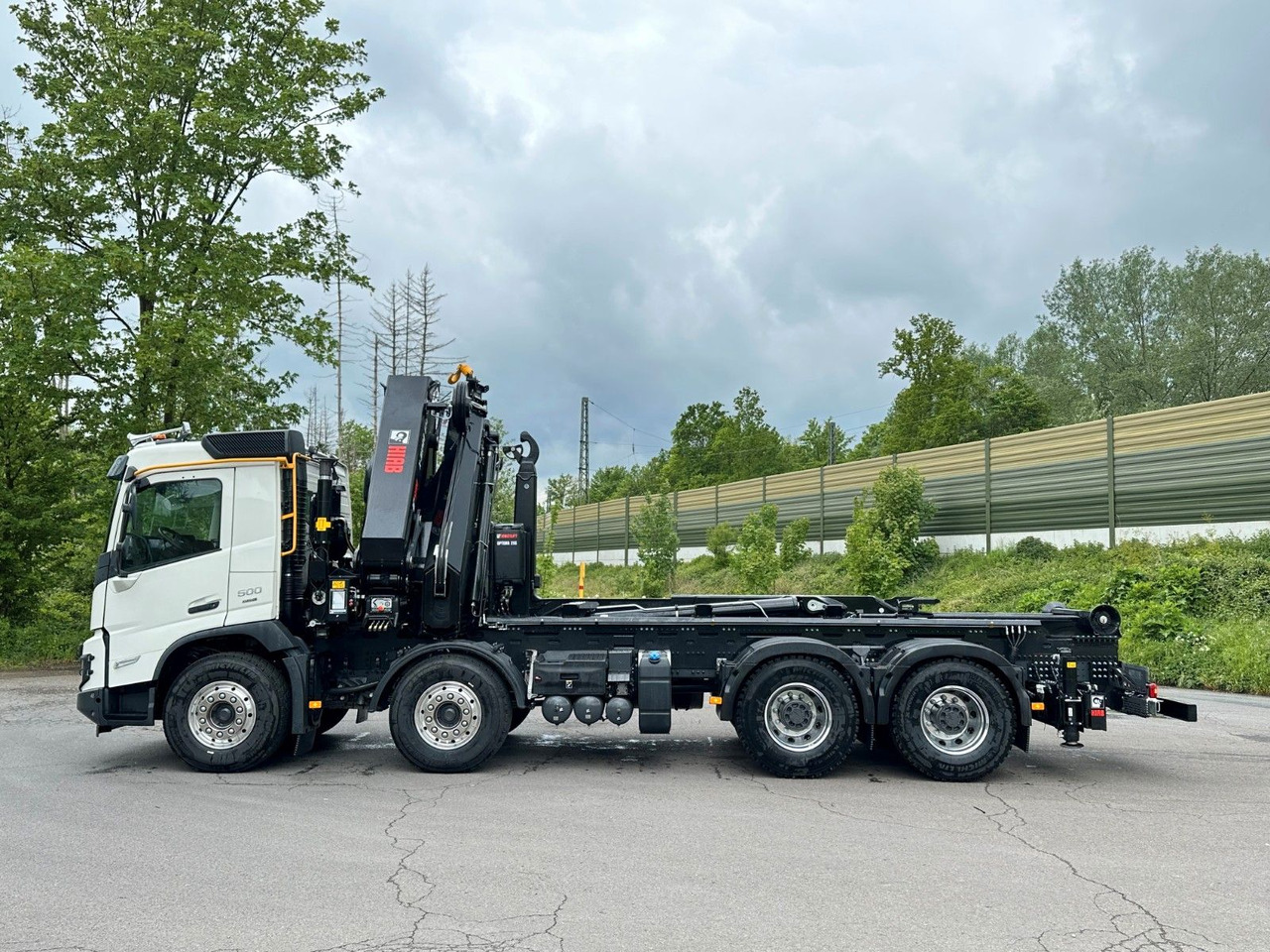 Volvo FMX 500 8x4 Abrollkipper + Kran Hiab 658-6 - Autocarro scarrabile, Camion con gru: foto 4 Volvo FMX 500 8x4 Abrollkipper + Kran Hiab 658-6 - Autocarro scarrabile, Camion con gru: foto 4