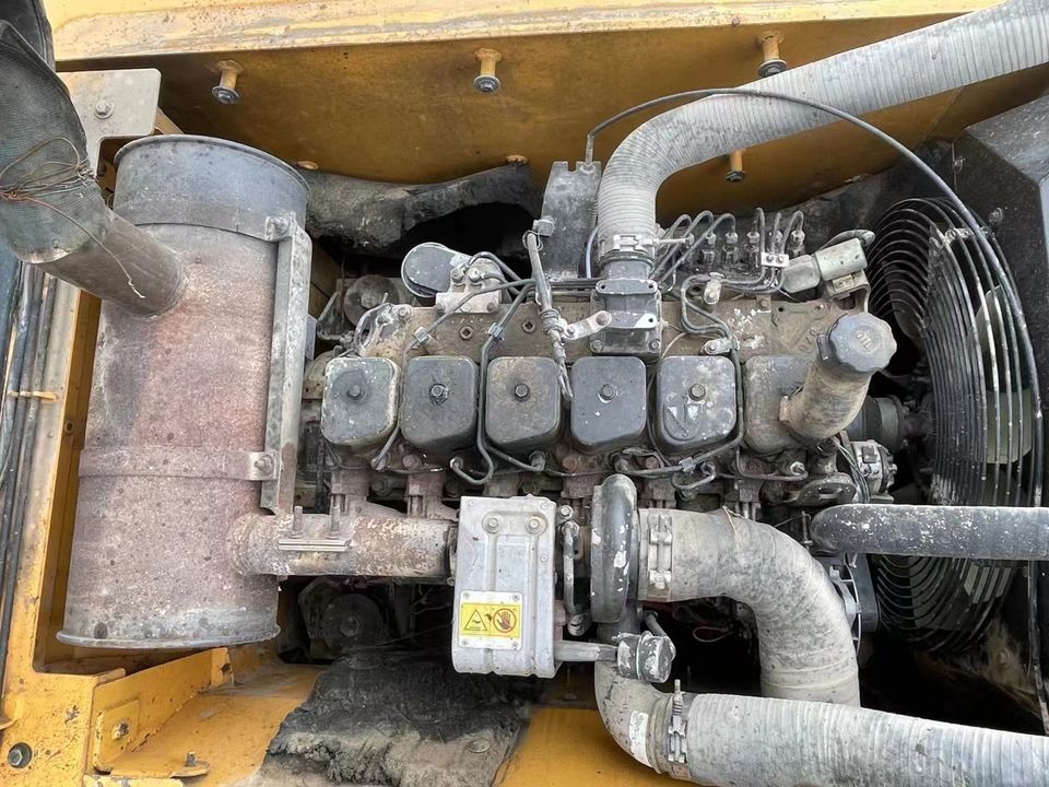 Original Good Quality USED Excavators R210 W-9T 21 Ton Excavator Wheel Excavator for HYUNDAI - Escavatore gommato: foto 4 Original Good Quality USED Excavators R210 W-9T 21 Ton Excavator Wheel Excavator for HYUNDAI - Escavatore gommato: foto 4