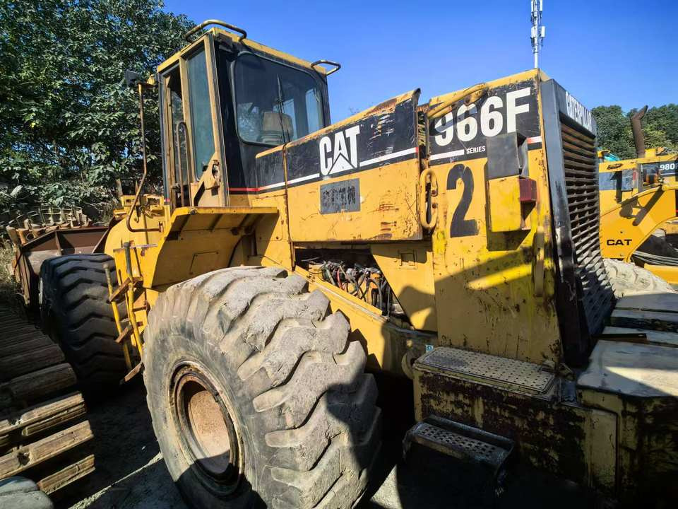 Used Front Wheel Loader CAT 966F With Good Price From Wheel Loaders Caterpillar Machinery Cat 966F Loaders - Pala gommata: foto 2 Used Front Wheel Loader CAT 966F With Good Price From Wheel Loaders Caterpillar Machinery Cat 966F Loaders - Pala gommata: foto 2