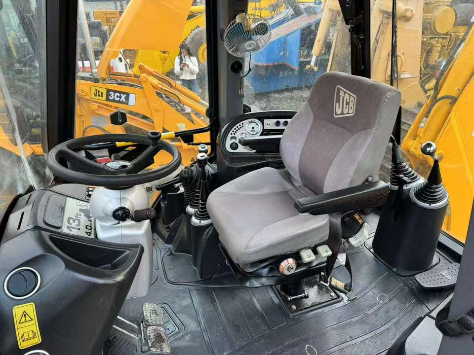 Used Jcb 4Cx Backhoe Loader for Sale Perfect Condition Used Loaders - Terna: foto 5 Used Jcb 4Cx Backhoe Loader for Sale Perfect Condition Used Loaders - Terna: foto 5
