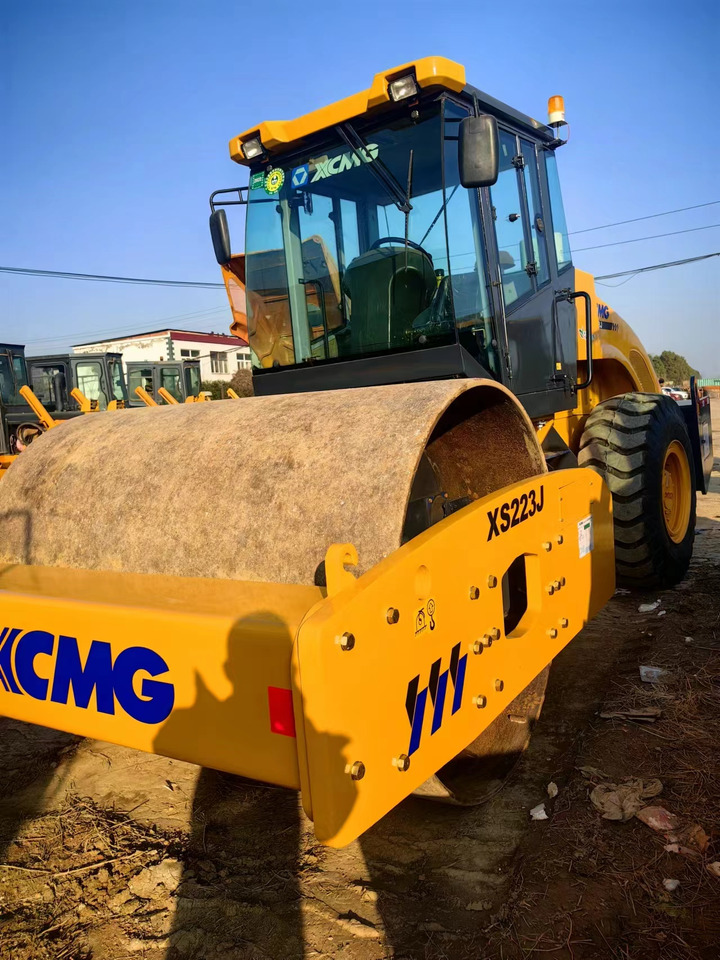 XCMG XS223J - Rullo compattatore/ Rullo compressore: foto 2 XCMG XS223J - Rullo compattatore/ Rullo compressore: foto 2