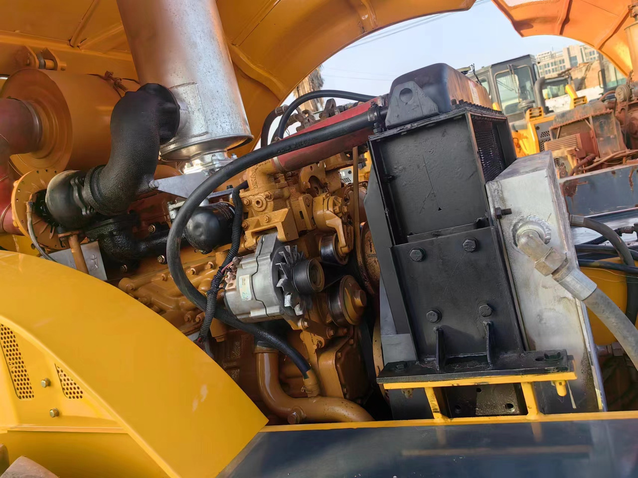 XCMG XS223J - Rullo compattatore/ Rullo compressore: foto 4 XCMG XS223J - Rullo compattatore/ Rullo compressore: foto 4