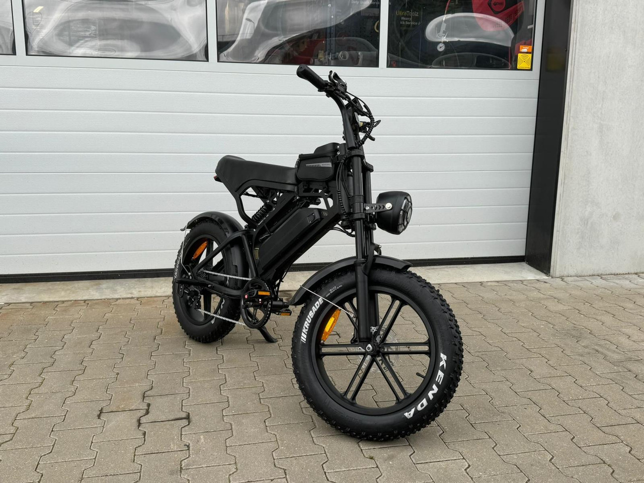 OUXI V20 Fatbike met LCD display NIEUW - Altra macchina: foto 1 OUXI V20 Fatbike met LCD display NIEUW - Altra macchina: foto 1