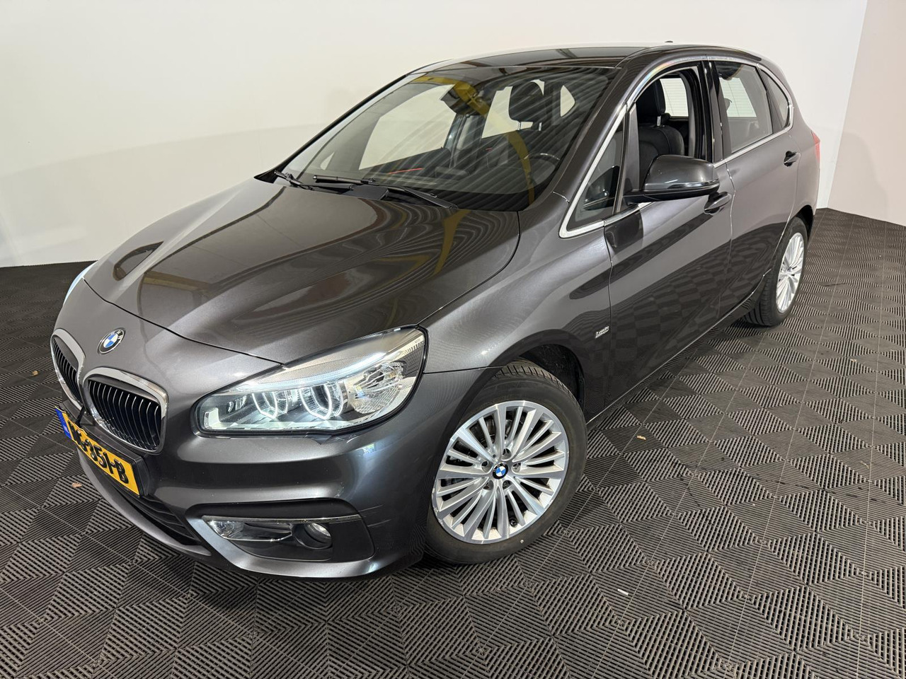 BMW | 2-serie Active Tourer | 218d Corporate Lease Luxury | 2015 | 223.959 km | HG351B | Logisch - Autovettura: foto 1 BMW | 2-serie Active Tourer | 218d Corporate Lease Luxury | 2015 | 223.959 km | HG351B | Logisch - Autovettura: foto 1