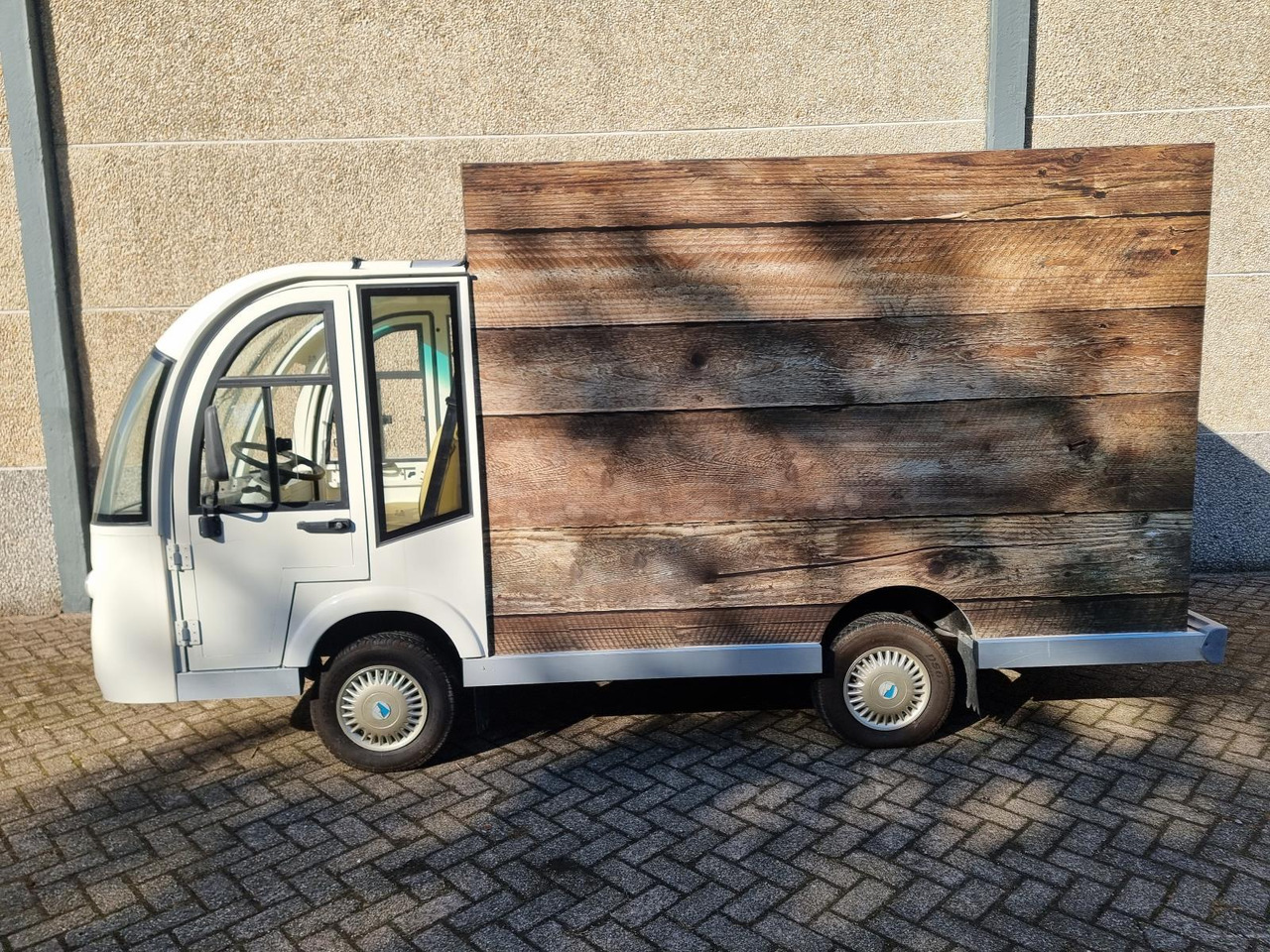 Eagle Refreshment Verkoopwagen - Golf cart: foto 2 Eagle Refreshment Verkoopwagen - Golf cart: foto 2
