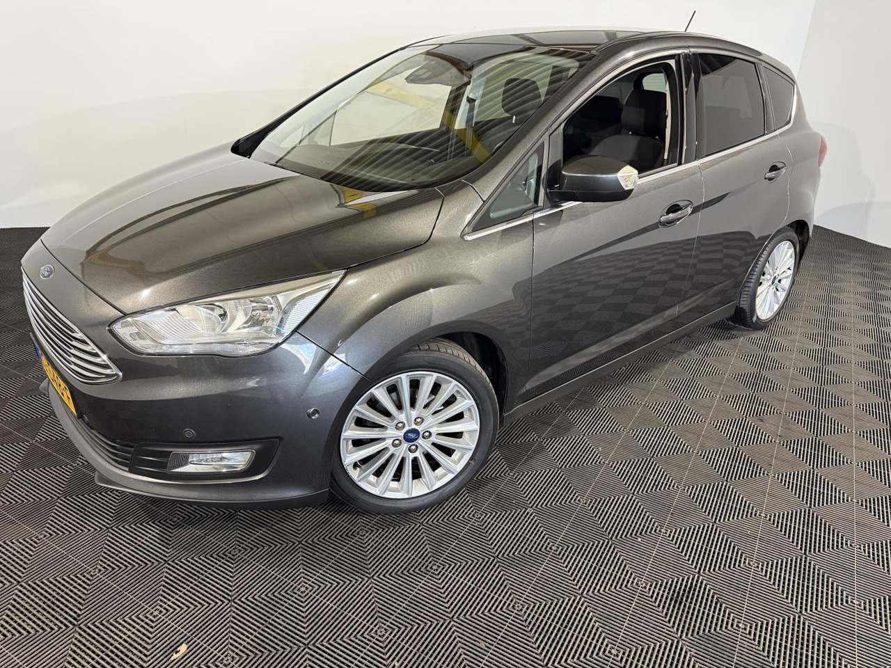 Ford C-Max 1.0 Titanium ZG-548-F 186.382 km - Autovettura: foto 1 Ford C-Max 1.0 Titanium ZG-548-F 186.382 km - Autovettura: foto 1