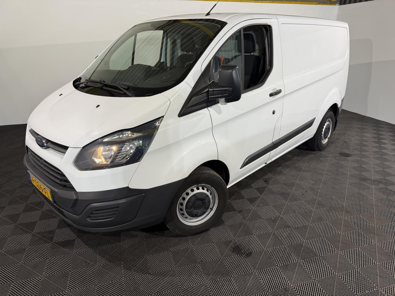 Ford Transit Custom 270 2.0 TDCI L1H1 V-026-FL - Furgone chiuso: foto 1 Ford Transit Custom 270 2.0 TDCI L1H1 V-026-FL - Furgone chiuso: foto 1