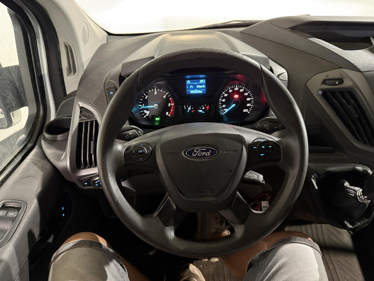 Ford Transit Custom 270 2.0 TDCI L1H1 V-026-FL - Furgone chiuso: foto 5 Ford Transit Custom 270 2.0 TDCI L1H1 V-026-FL - Furgone chiuso: foto 5