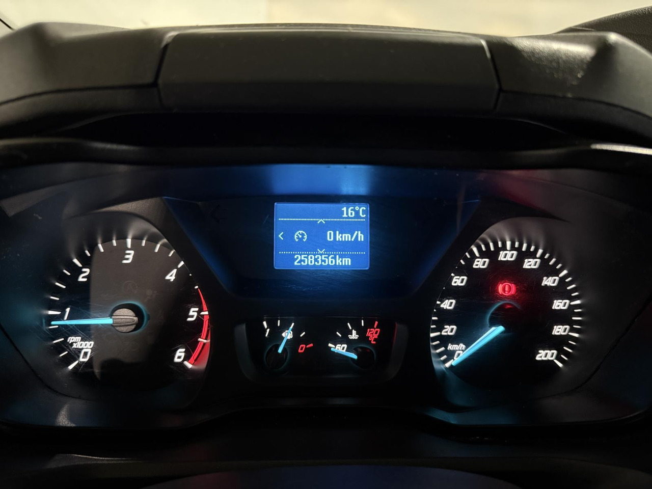 Ford Transit Custom 270 2.0 TDCI L1H1 V-026-FL - Furgone chiuso: foto 4 Ford Transit Custom 270 2.0 TDCI L1H1 V-026-FL - Furgone chiuso: foto 4
