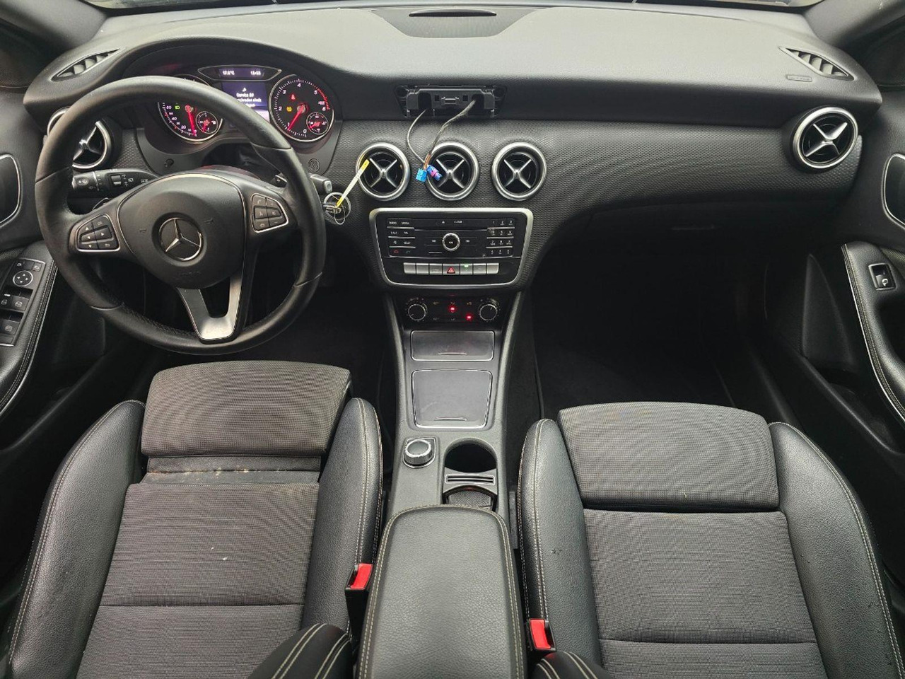 Mercedes-Benz A-klasse 180 d Lease Edition | 2016 | 231.875 km | Automaat | JT421D | NAP: Logisch - Hatchback: foto 5 Mercedes-Benz A-klasse 180 d Lease Edition | 2016 | 231.875 km | Automaat | JT421D | NAP: Logisch - Hatchback: foto 5