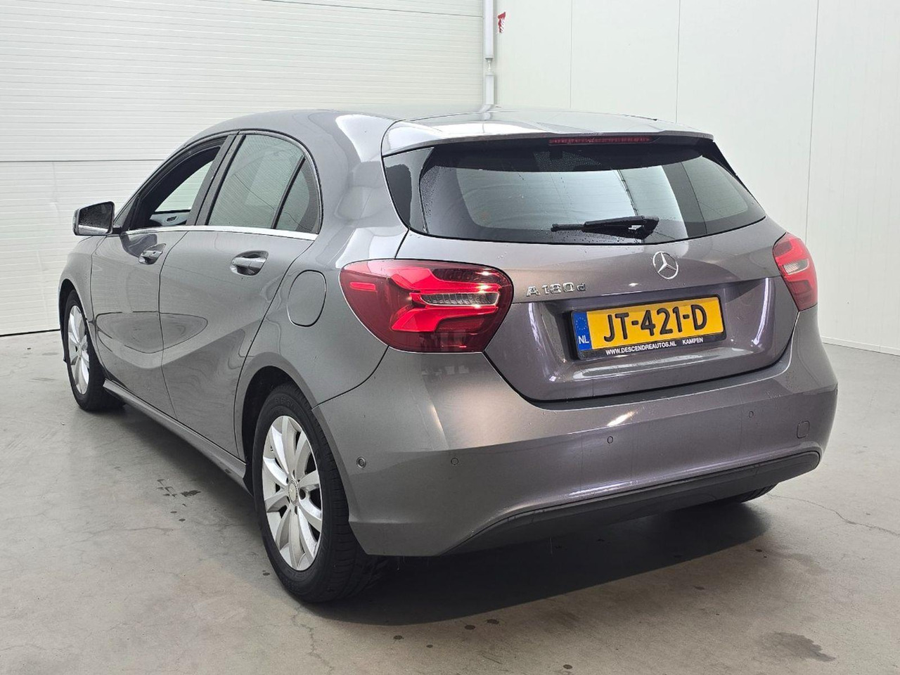 Mercedes-Benz A-klasse 180 d Lease Edition | 2016 | 231.875 km | Automaat | JT421D | NAP: Logisch - Hatchback: foto 3 Mercedes-Benz A-klasse 180 d Lease Edition | 2016 | 231.875 km | Automaat | JT421D | NAP: Logisch - Hatchback: foto 3