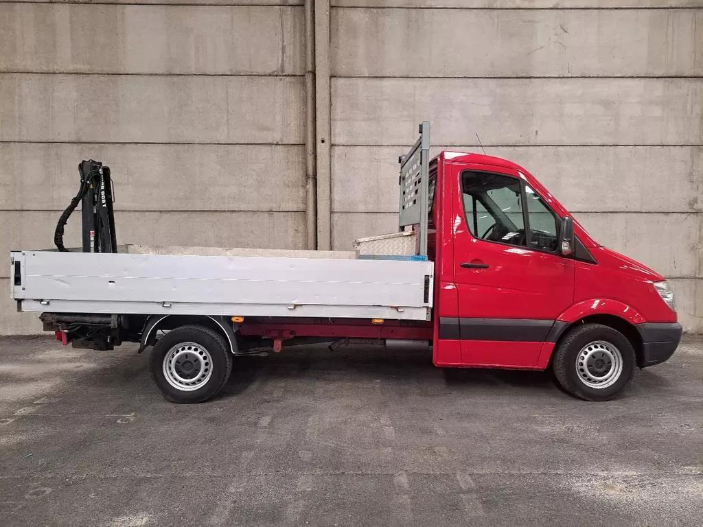 Mercedes-Benz Sprinter 313 CDI 2.2 AUT 2010 213.086 km Open laadbak met Hiab 008T kraan 9-VJT-34 - Furgone con cassone fisso: foto 4 Mercedes-Benz Sprinter 313 CDI 2.2 AUT 2010 213.086 km Open laadbak met Hiab 008T kraan 9-VJT-34 - Furgone con cassone fisso: foto 4