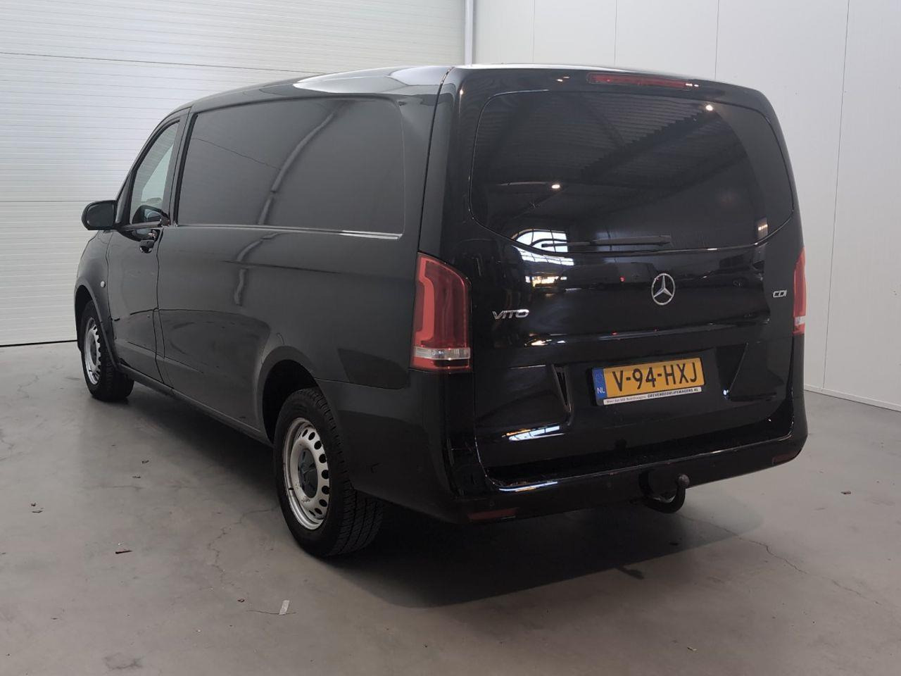 Mercedes - Benz Vito 114 CDI | 2017 | 166.691 km | Automaat | V94HXJ | NAP: Geen oordeel - Furgone chiuso: foto 3 Mercedes - Benz Vito 114 CDI | 2017 | 166.691 km | Automaat | V94HXJ | NAP: Geen oordeel - Furgone chiuso: foto 3