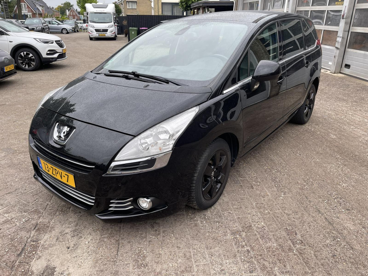Peugeot 5008 1.6 VTi Blue Lease 7p. 2013 223.407 km 13-ZPV-7 - Autovettura: foto 1 Peugeot 5008 1.6 VTi Blue Lease 7p. 2013 223.407 km 13-ZPV-7 - Autovettura: foto 1