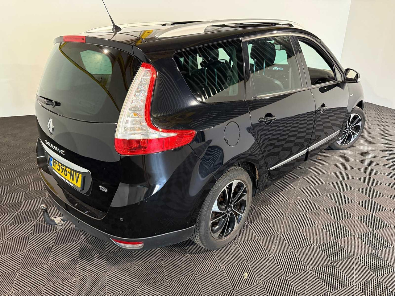 Renault Grand Scénic 1.2 Tce Bose | 2016 | 118.319 km | H-596-NV - Autovettura: foto 4 Renault Grand Scénic 1.2 Tce Bose | 2016 | 118.319 km | H-596-NV - Autovettura: foto 4