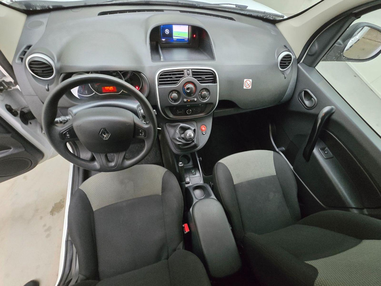 Renault Kangoo 1.5 Blue dCi 80 Comfort | 2020 | 118.122 km | VTL58N | NAP: Geen oordeel - Furgoncino: foto 5 Renault Kangoo 1.5 Blue dCi 80 Comfort | 2020 | 118.122 km | VTL58N | NAP: Geen oordeel - Furgoncino: foto 5