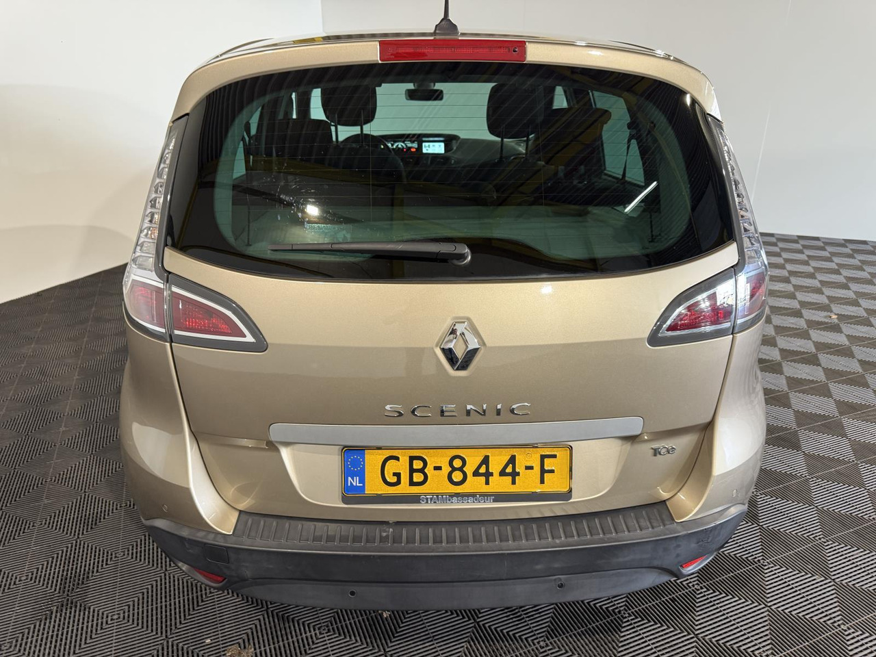 Renault Scénic 1.2 TCe Limited GB-844-F 145.710 km - Autovettura: foto 2 Renault Scénic 1.2 TCe Limited GB-844-F 145.710 km - Autovettura: foto 2