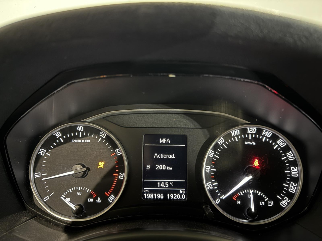 Skoda | Octavia Combi | 1.4 TSI Greentech Ambition Business Line | 2012 | 198.196 km | 01TGL8 | Logisch - Autovettura: foto 2 Skoda | Octavia Combi | 1.4 TSI Greentech Ambition Business Line | 2012 | 198.196 km | 01TGL8 | Logisch - Autovettura: foto 2