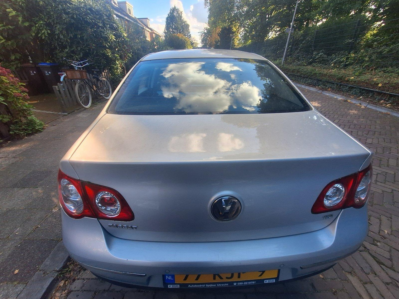 Volkswagen | Passat | 1.9 TDI Comfortline | 2010 | 314.746 km | 77KJP9 | Logisch - Berlina: foto 3 Volkswagen | Passat | 1.9 TDI Comfortline | 2010 | 314.746 km | 77KJP9 | Logisch - Berlina: foto 3