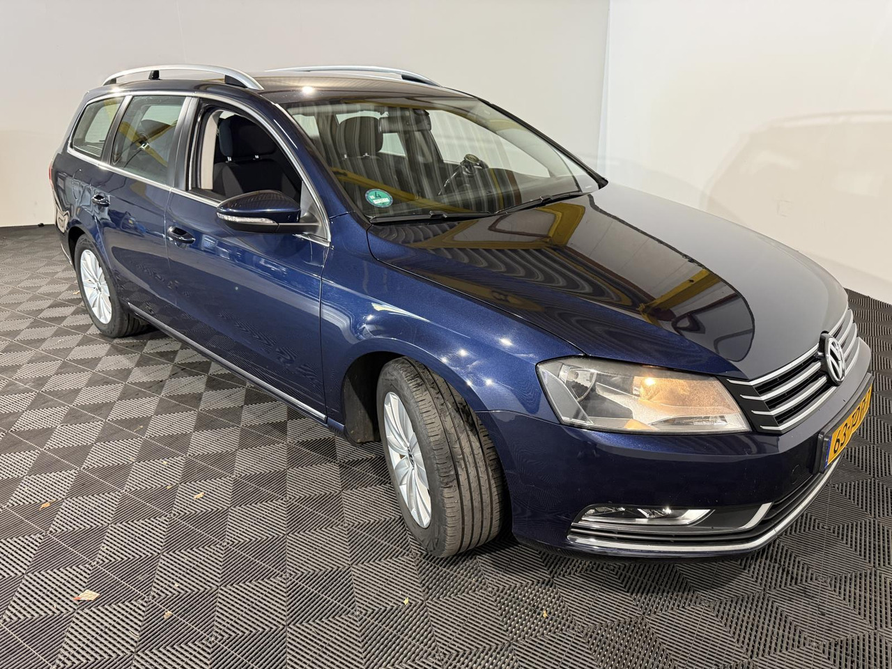 Volkswagen | Passat Variant | 1.4 TSI Comfortline BlueMotion | 2012 | 223.524 km | 63TDP7 | Logisch - Autovettura: foto 5 Volkswagen | Passat Variant | 1.4 TSI Comfortline BlueMotion | 2012 | 223.524 km | 63TDP7 | Logisch - Autovettura: foto 5