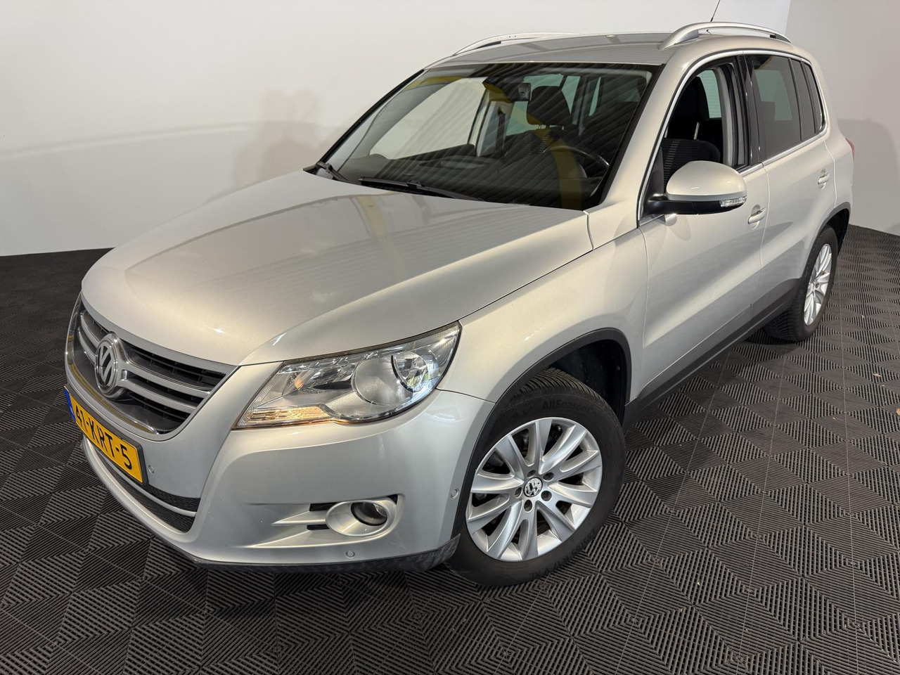 Volkswagen | Tiguan | 1.4 TSI Sport&Style | 2010 | 247.657 km | 41KRT5 | Logisch - SUV/ Fuoristrada: foto 1 Volkswagen | Tiguan | 1.4 TSI Sport&Style | 2010 | 247.657 km | 41KRT5 | Logisch - SUV/ Fuoristrada: foto 1