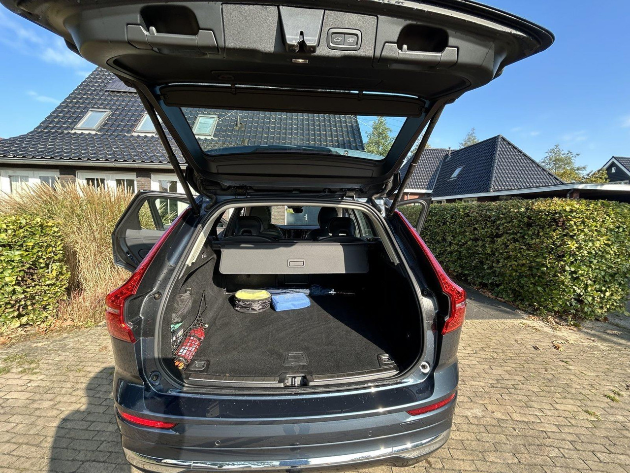 Volvo | XC60 | 2.0 B5 Inscription | 2022 | 78.918 km | P456HV | Logisch - SUV/ Fuoristrada: foto 3 Volvo | XC60 | 2.0 B5 Inscription | 2022 | 78.918 km | P456HV | Logisch - SUV/ Fuoristrada: foto 3